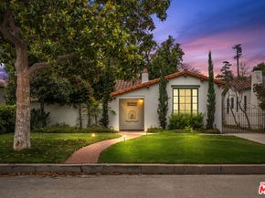 11208 Kling Street, North Hollywood CA 91602