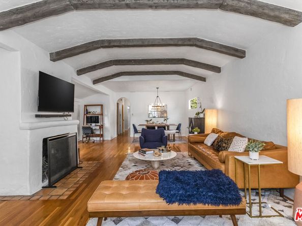 11208 Kling Street, North Hollywood CA 91602
