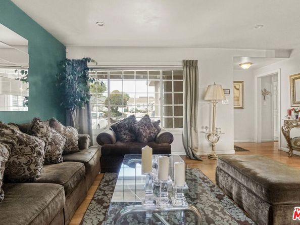 11731 Cimarron Avenue, Hawthorne CA 90250