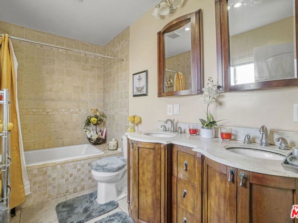 11731 Cimarron Avenue, Hawthorne CA 90250