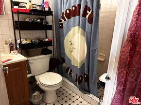 1363 E 59th Street, Los Angeles CA 90001