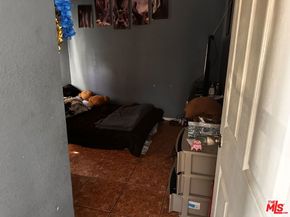 1363 E 59th Street, Los Angeles CA 90001