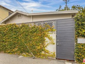 1012 1/2 Euclid Street, Santa Monica CA 90403
