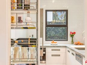 1012 1/2 Euclid Street, Santa Monica CA 90403