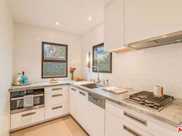1012 1/2 Euclid Street, Santa Monica CA 90403