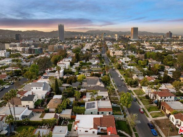 1237 S Curson Avenue, Los Angeles CA 90019