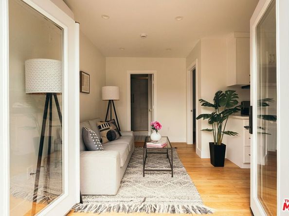 1237 S Curson Avenue, Los Angeles CA 90019