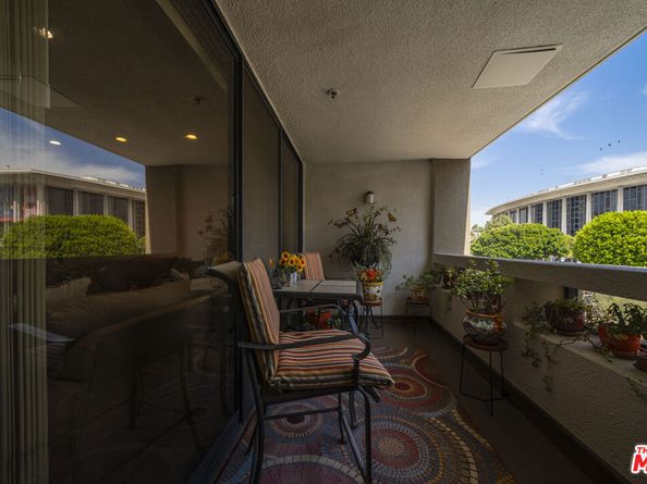 121 S Hope Street 431, Los Angeles CA 90012