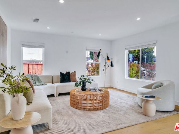 7832 Croydon Avenue, Los Angeles CA 90045
