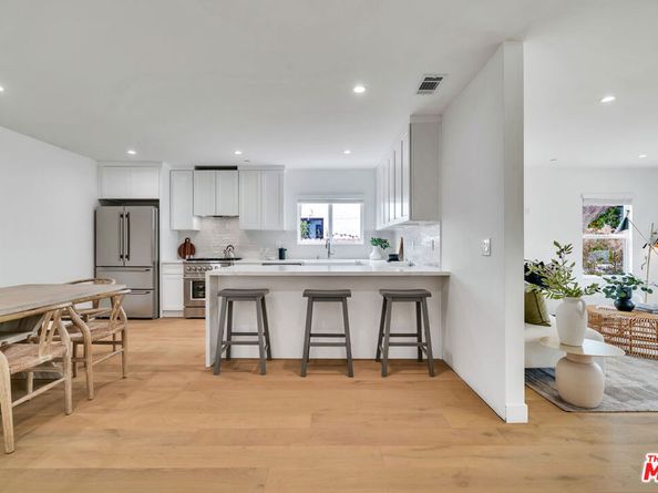 7832 Croydon Avenue, Los Angeles CA 90045