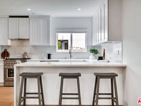 7832 Croydon Avenue, Los Angeles CA 90045