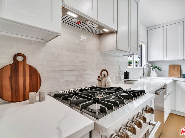 7832 Croydon Avenue, Los Angeles CA 90045