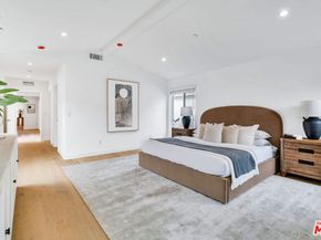 7832 Croydon Avenue, Los Angeles CA 90045