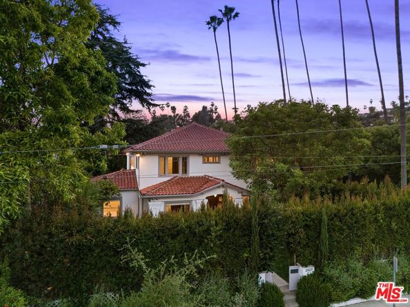 2027 N Canyon Drive, Los Angeles CA 90068