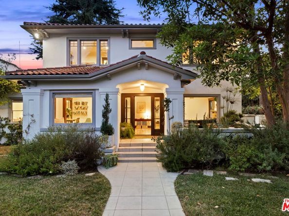 2027 N Canyon Drive, Los Angeles CA 90068