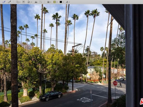 2027 N Canyon Drive, Los Angeles CA 90068