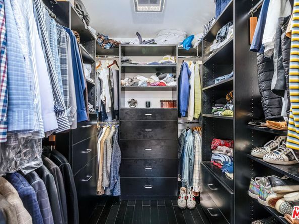 2515 Lincoln Boulevard, Venice CA 90291