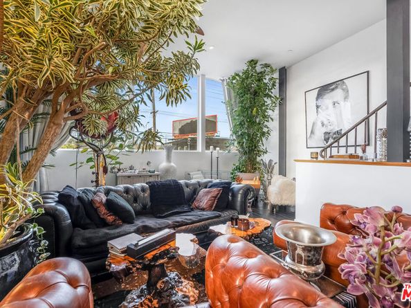 2515 Lincoln Boulevard, Venice CA 90291