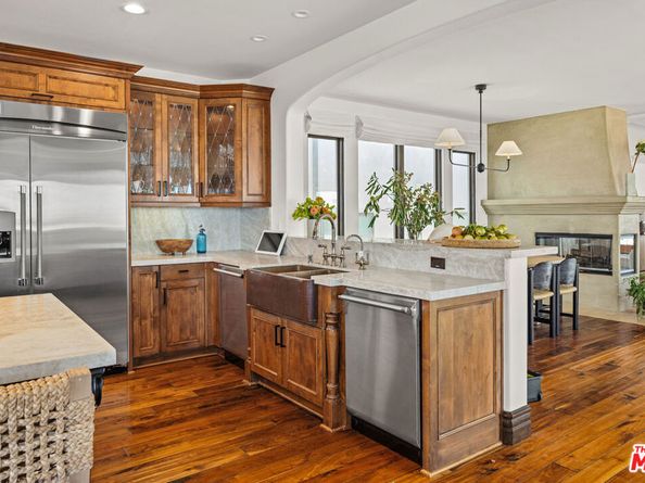 229 24th Street, Manhattan Beach CA 90266