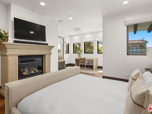 229 24th Street, Manhattan Beach CA 90266