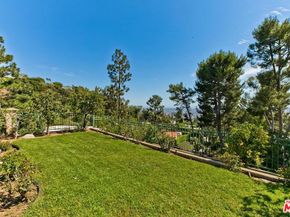 500 Leslie Lane, Beverly Hills CA 90210