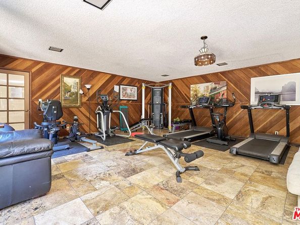 525 S Ardmore Avenue 160, Los Angeles CA 90020