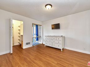 525 S Ardmore Avenue 160, Los Angeles CA 90020