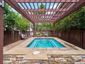 525 S Ardmore Avenue 160, Los Angeles CA 90020