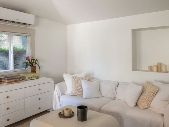 1715 S Kingsley Drive, Los Angeles CA 90006