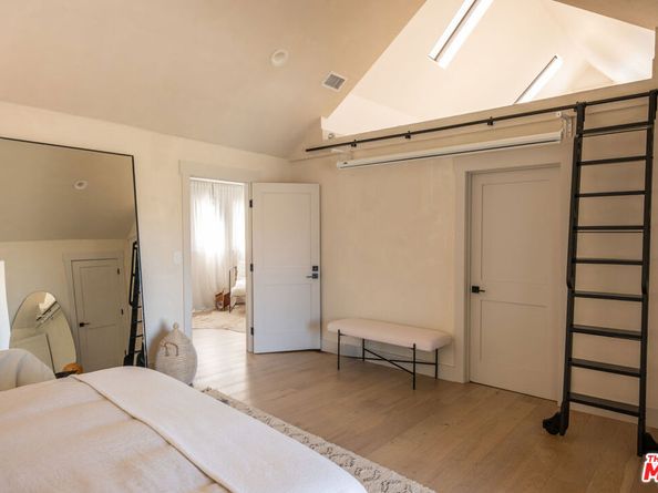 1715 S Kingsley Drive, Los Angeles CA 90006