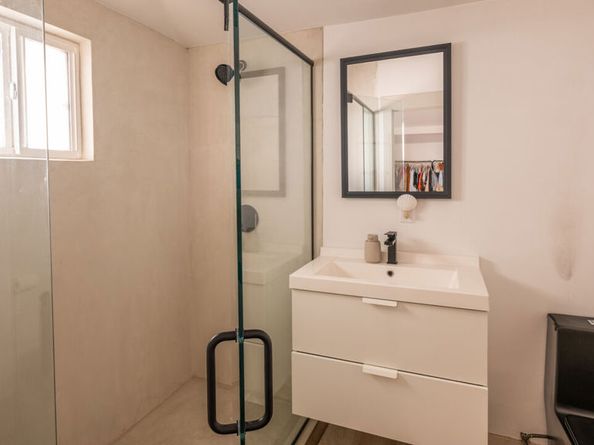 1715 S Kingsley Drive, Los Angeles CA 90006