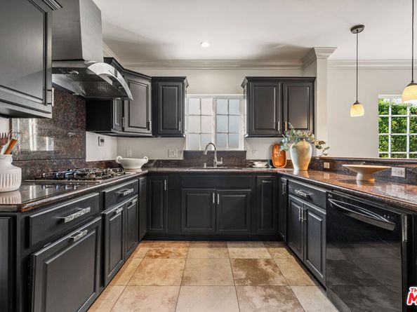 3745 Veteran Avenue, Los Angeles CA 90034