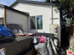 9712 S San Pedro Street, Los Angeles CA 90003