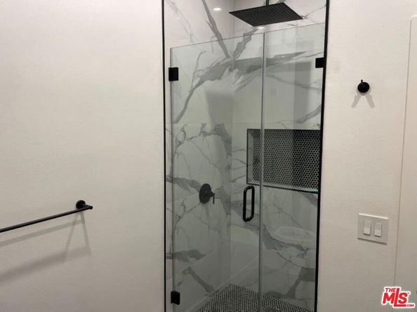 9712 S San Pedro Street, Los Angeles CA 90003