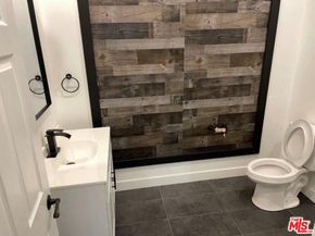 9712 S San Pedro Street, Los Angeles CA 90003