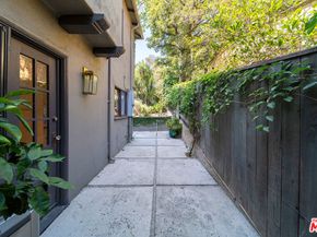 6626 Cahuenga Terrace, Los Angeles CA 90068