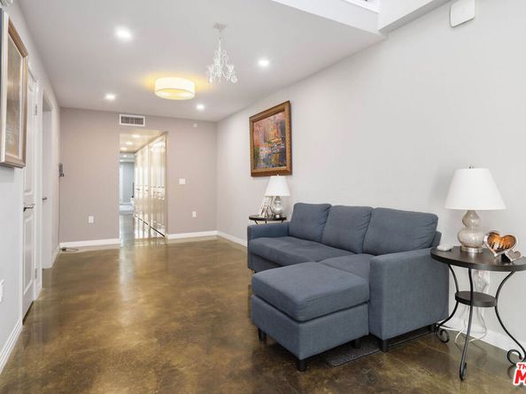 125 N Raymond Avenue 412, Pasadena CA 91103