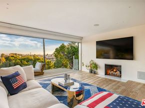 7924 Hillside Avenue, Los Angeles CA 90046