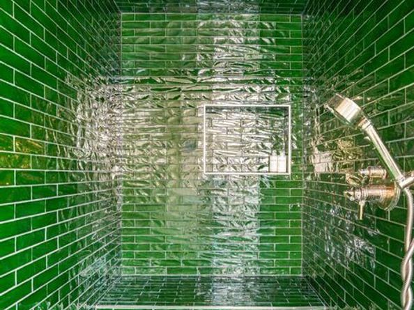 7924 Hillside Avenue, Los Angeles CA 90046