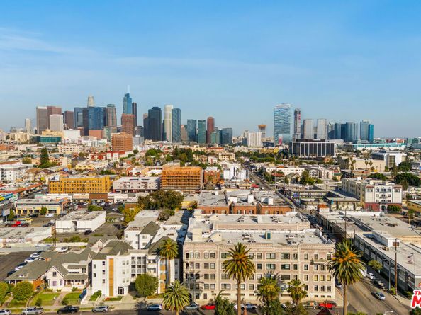 2121 James M Wood Boulevard 124, Los Angeles CA 90006