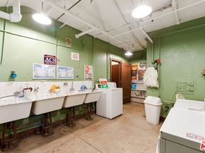 2121 James M Wood Boulevard 124, Los Angeles CA 90006