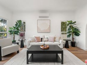 511 N Hobart Boulevard, Los Angeles CA 90004