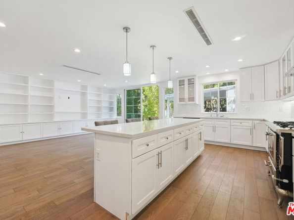 5114 Cedros Avenue, Sherman Oaks CA 91403