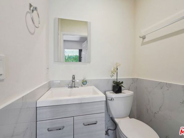 5114 Cedros Avenue, Sherman Oaks CA 91403