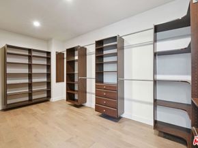 5114 Cedros Avenue, Sherman Oaks CA 91403