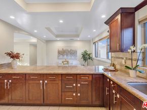 927 S Wooster Street 2, Los Angeles CA 90035