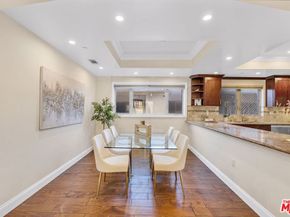 927 S Wooster Street 2, Los Angeles CA 90035