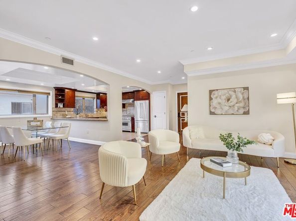 927 S Wooster Street 2, Los Angeles CA 90035