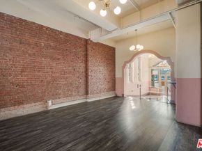 2731 Beverly Boulevard, Los Angeles CA 90057