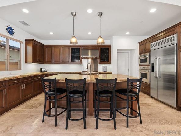 6685 Sweetclover Lane, Carlsbad CA 92011